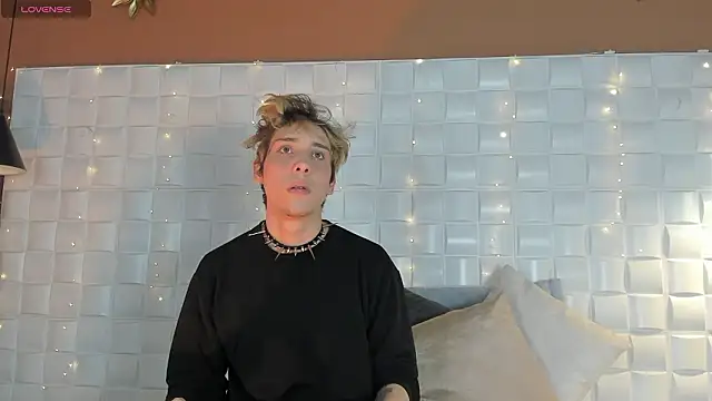 DannyParker  online show from 02/10/26, 02:15