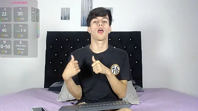 Snapshot of axxxel_twink chatting on 02/17/26, 01:13 axxxel twink online show from 02/17/26, 01:13