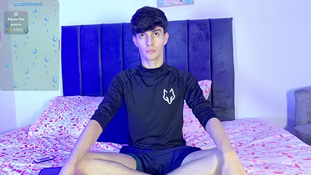 Snapshot of axxxel_twink chatting on 05/24/26, 03:00 axxxel twink online show from 05/24/26, 03:00
