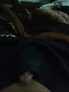 Snapshot of amirMohamed58 chatting on 02/03/26, 04:34 amirMohamed58 online show from 02/03/26, 04:34