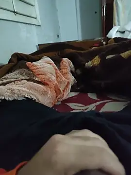 Snapshot of amirMohamed58 chatting on 02/08/26, 12:14 amirMohamed58 online show from 02/08/26, 12:14