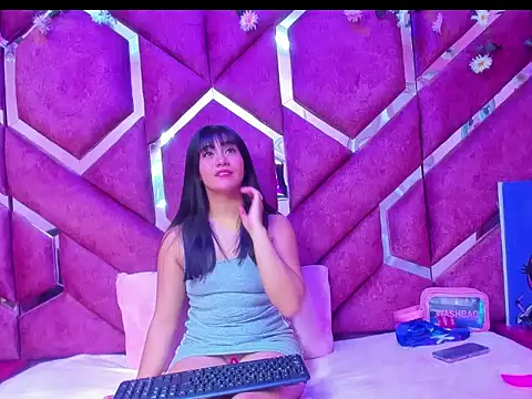 Snapshot of Luna_Staar69 chatting on 02/17/26, 03:14 Luna Staar69 online show from 02/17/26, 03:14