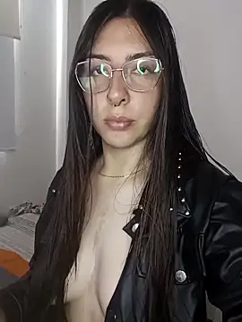 Snapshot of Nikolth_4 chatting on 02/11/26, 06:13 Nikolth 4 online show from 02/11/26, 06:13