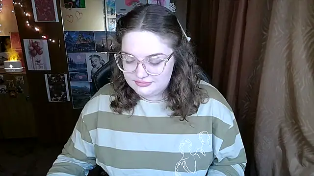 Snapshot of Teasing_Dora chatting on 02/12/26, 09:32 Teasing Dora online show from 02/12/26, 09:32