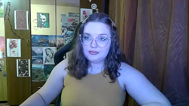 Snapshot of Teasing_Dora chatting on 02/19/26, 06:59 Teasing Dora online show from 02/19/26, 06:59