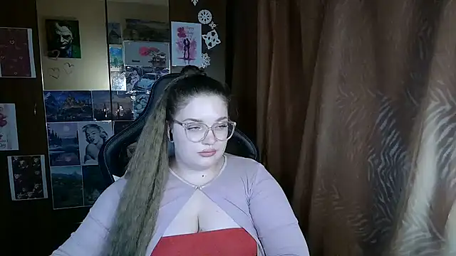 Snapshot of Teasing_Dora chatting on 02/21/26, 08:21 Teasing Dora online show from 02/21/26, 08:21