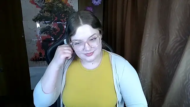 Teasing Dora online show from 03/05/26, 01:12