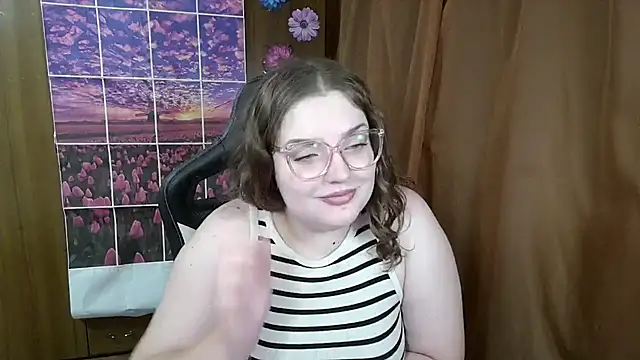 Snapshot of Teasing_Dora chatting on 07/15/26, 02:28 Teasing Dora online show from 07/15/26, 02:28
