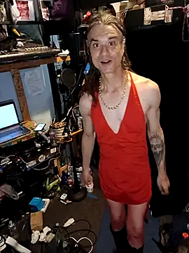 AllucyLu online show from 02/14/26, 12:51