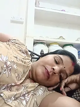 Snapshot of punamji_sexe chatting on 06/19/26, 07:23 punamji sexe online show from 06/19/26, 07:23