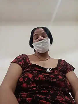 Snapshot of punamji_sexe chatting on 06/25/26, 03:28 punamji sexe online show from 06/25/26, 03:28