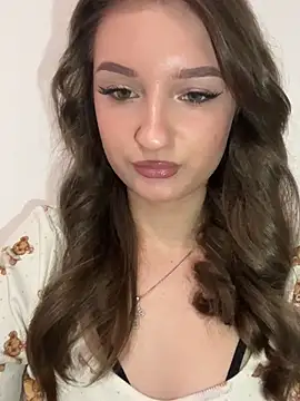 Green eyes lady online show from 02/01/26, 11:53