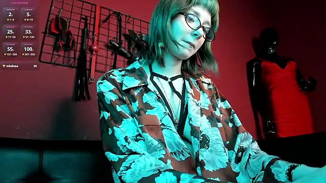 Snapshot of Scarle_Whisper chatting on 02/21/26, 01:39 Scarle Whisper online show from 02/21/26, 01:39