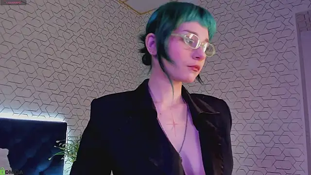 Scarle Whisper online show from 04/21/26, 09:15