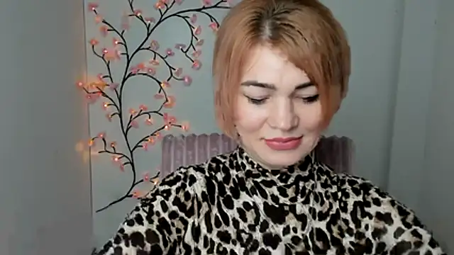 CuttieEmma online show from 04/04/26, 06:00