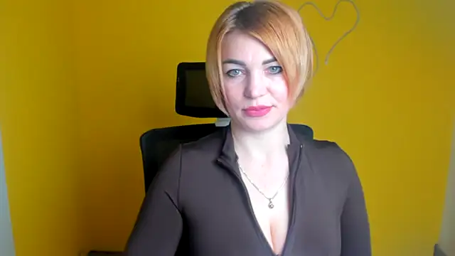 CuttieEmma online show from 04/24/26, 11:56