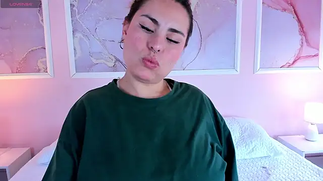 Snapshot of Kennya_Rodriguez chatting on 07/11/26, 05:48 Kennya Rodriguez online show from 07/11/26, 05:48