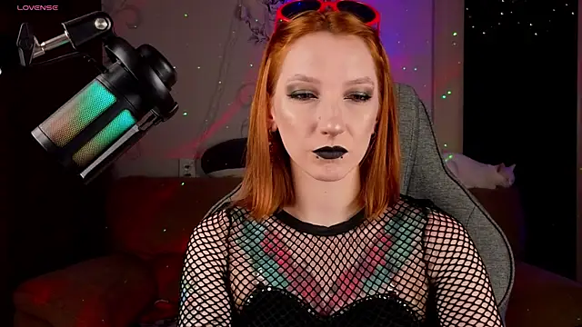 Vamp Mila online show from 04/21/26, 04:01