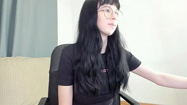 CosmicGleam online show from 04/22/26, 09:05