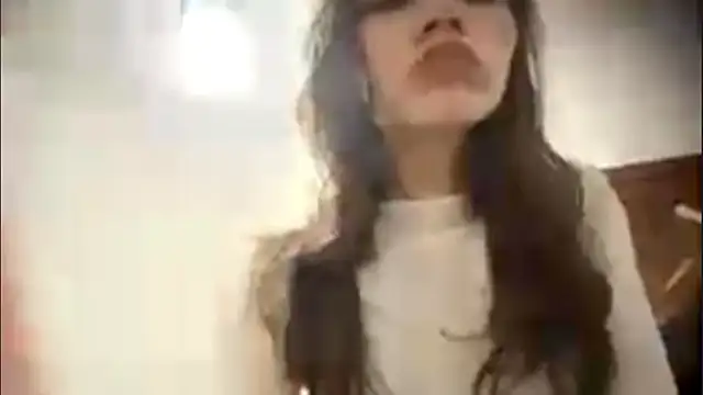 Snapshot of EdythRozier chatting on 02/22/26, 05:22 EdythRozier online show from 02/22/26, 05:22