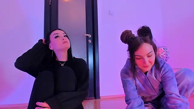 Snapshot of Peanaughty chatting on 02/10/26, 05:55 Peanaughty online show from 02/10/26, 05:55