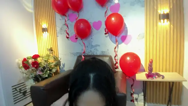 Lara pons online show from 02/10/26, 01:37