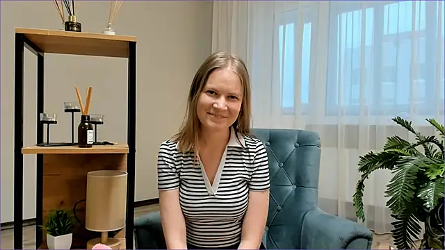 Snapshot of CleliaRostek chatting on 02/15/26, 04:20 CleliaRostek online show from 02/15/26, 04:20