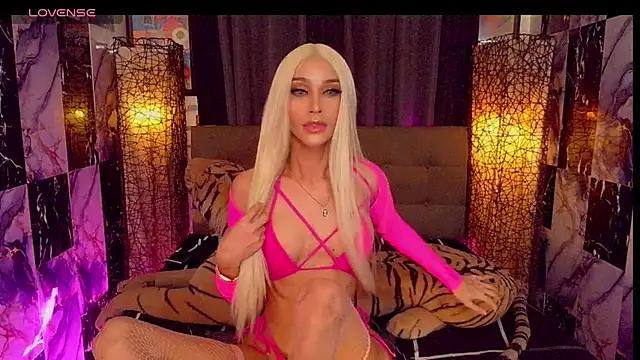 SeductiveSamanthaTS online show from 08/01/26, 08:35