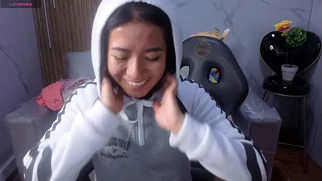 Lynn turner online show from 03/21/26, 12:32