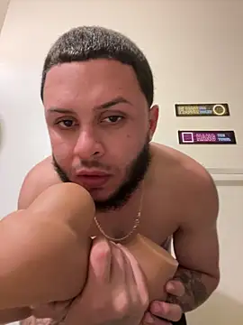 Tu PaPi Favorito online show from 02/05/26, 04:17