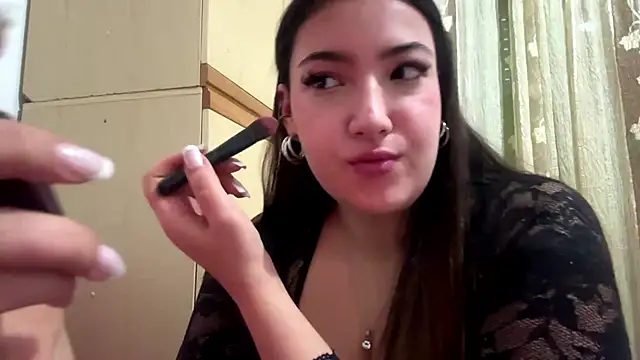 LunaVelix online show from 02/06/26, 08:29