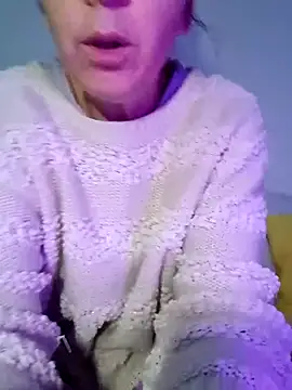 Snapshot of sexyrubyta chatting on 02/01/26, 06:06 sexyrubyta online show from 02/01/26, 06:06