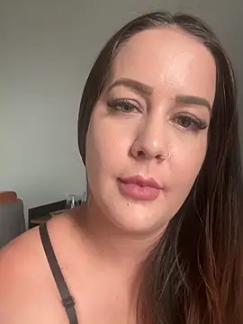 juliasanto online show from 02/23/26, 04:37