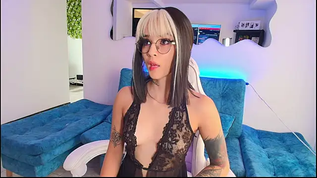 Giaa Moretii online show from 04/19/26, 02:49