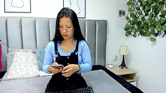 Snapshot of double_temptation_ chatting on 02/25/26, 12:37 double temptation online show from 02/25/26, 12:37