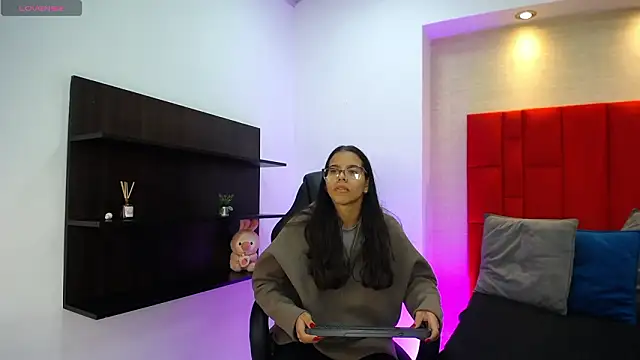 Snapshot of Luna_Millers chatting on 02/03/26, 03:48 Luna Millers online show from 02/03/26, 03:48