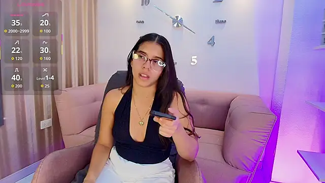 Snapshot of Luna_Millers chatting on 02/13/26, 03:46 Luna Millers online show from 02/13/26, 03:46