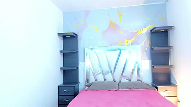 Snapshot of sayis_xxx chatting on 02/09/26, 03:32 sayis xxx online show from 02/09/26, 03:32