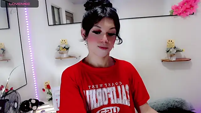 NathalialLooes online show from 03/02/26, 07:15