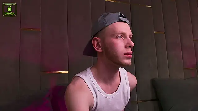 Snapshot of ZidNevil chatting on 02/05/26, 08:24 ZidNevil online show from 02/05/26, 08:24