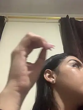 KarelyMitchel online show from 04/05/26, 03:47