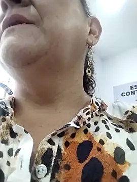 Snapshot of JULIETA_21- chatting on 02/13/26, 12:01 JULIETA 21- online show from 02/13/26, 12:01