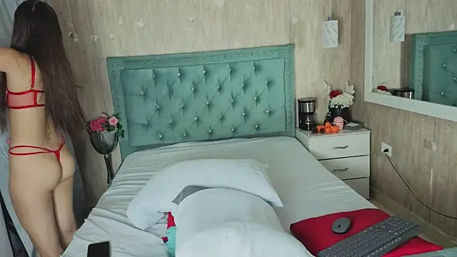 Miia Velvett online show from 07/23/26, 03:54