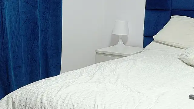 Snapshot of beatriceskye1 chatting on 02/11/26, 04:23 beatriceskye1 online show from 02/11/26, 04:23