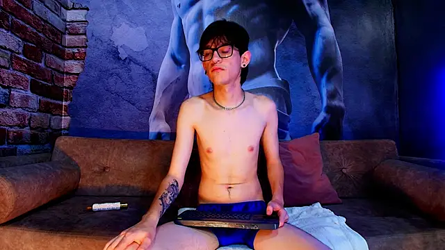 Snapshot of Jax_valentine chatting on 02/24/26, 11:03 Jax valentine online show from 02/24/26, 11:03