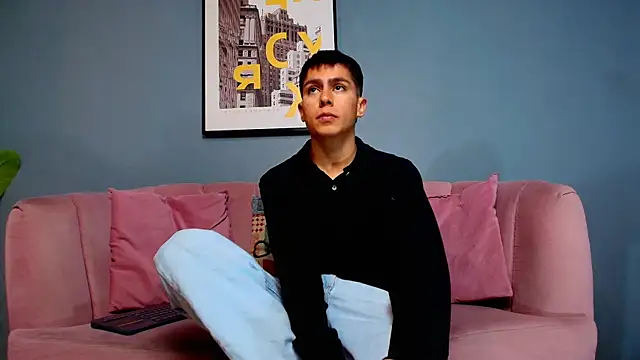 Snapshot of Aron_pulse chatting on 02/11/26, 01:16 Aron pulse online show from 02/11/26, 01:16