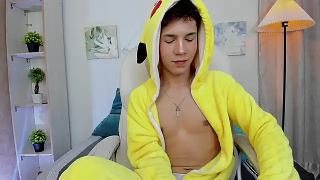 Snapshot of arlequiin_ chatting on 02/04/26, 08:36 arlequiin online show from 02/04/26, 08:36