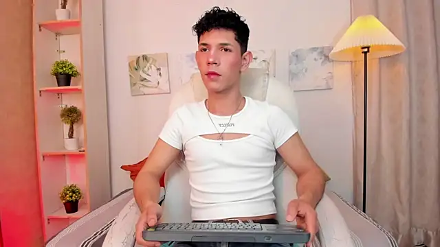 Snapshot of arlequiin_ chatting on 02/10/26, 08:57 arlequiin online show from 02/10/26, 08:57