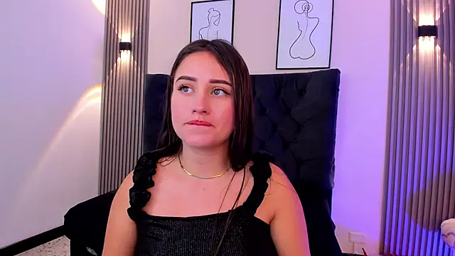 Snapshot of SARHA_ANTONELLI chatting on 02/22/26, 12:58 SARHA ANTONELLI online show from 02/22/26, 12:58