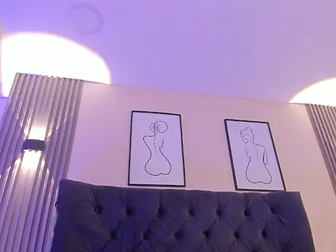 SARHA ANTONELLI online show from 04/06/26, 03:46